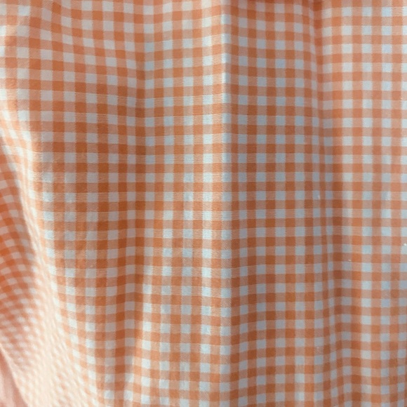 Springtime Tops - Picture 3 of 3